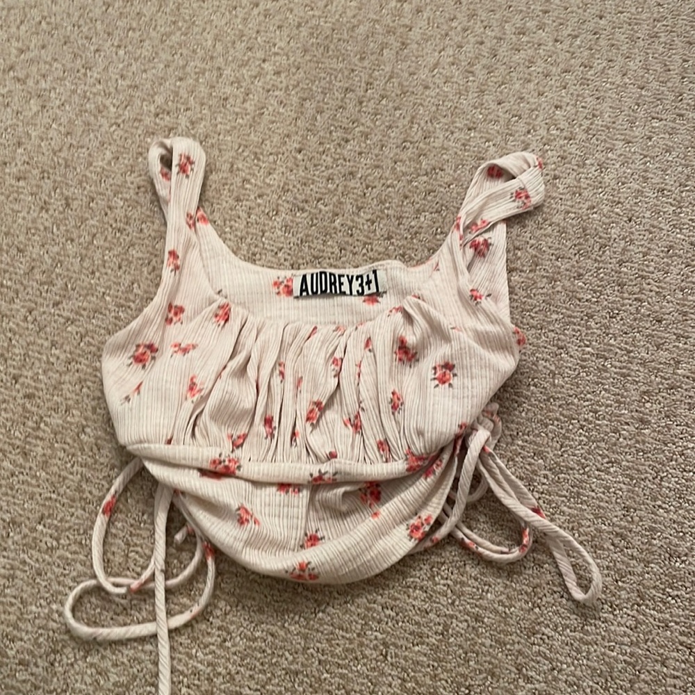 Audrey 3+1 Stretchy Floral Top